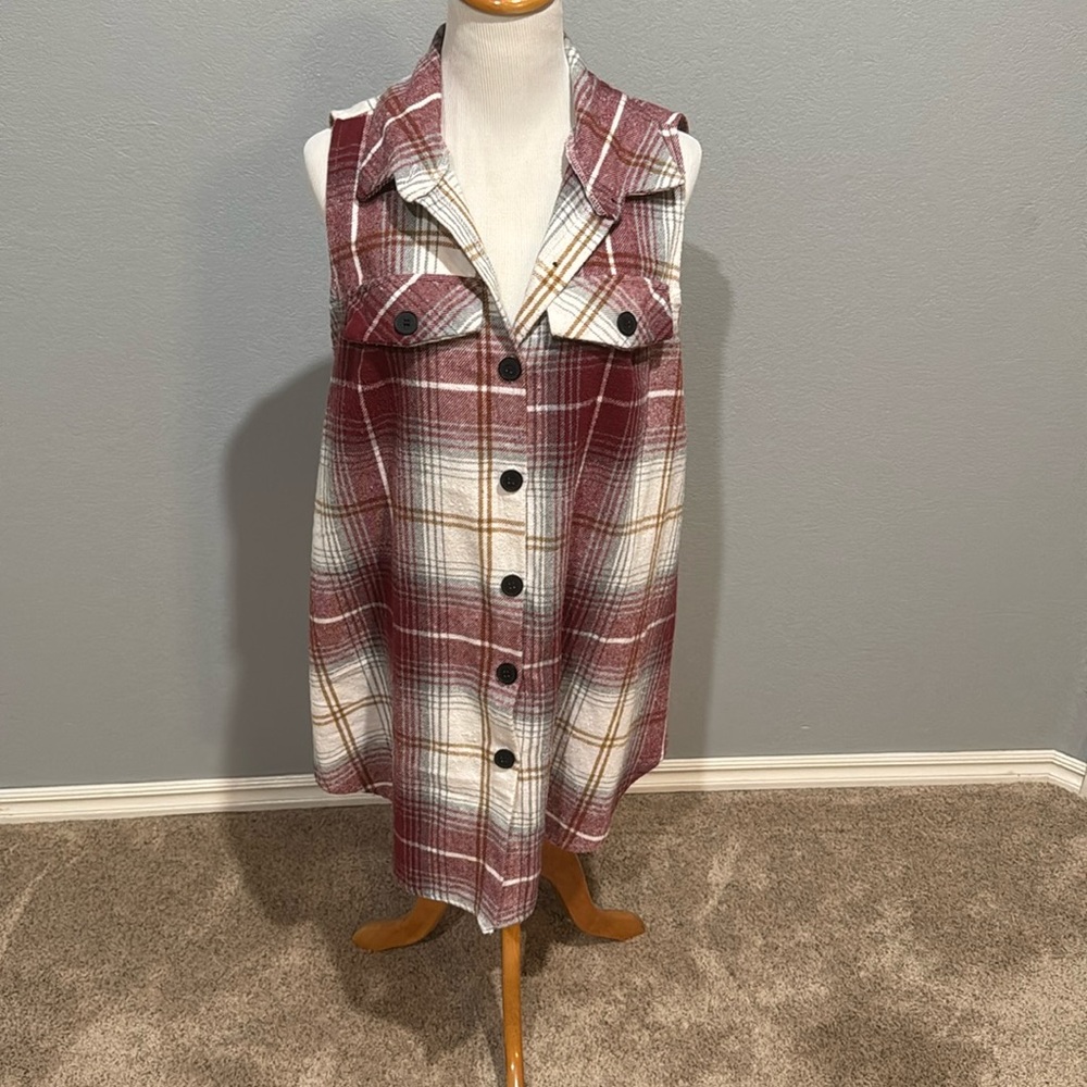 Shein sleeveless shacket.  Size 0XL